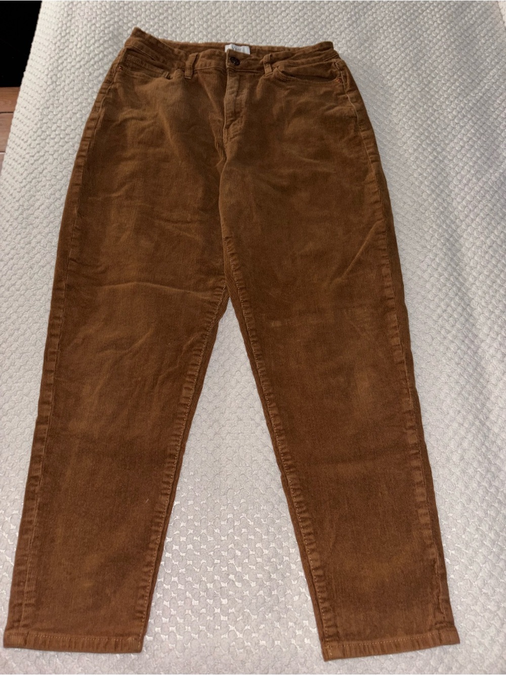 Corduroy High-Rise Jeans in Brown — Classic Everyday Style